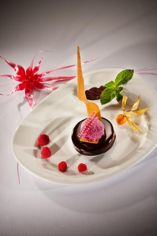 Le Bois Dormant-hotel Restaurant & Logis Hotel Champagnole